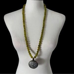 Jade green stones vintage ethnic pendant necklace